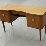 954 6470 DRESSING TABLE